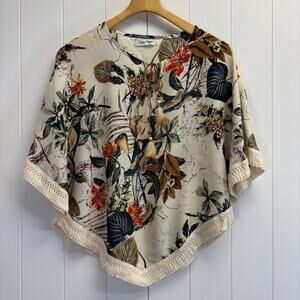 Coeur de Vague Womens Boho Floral Fringe Hem Poncho Top Size S Carefree Indie